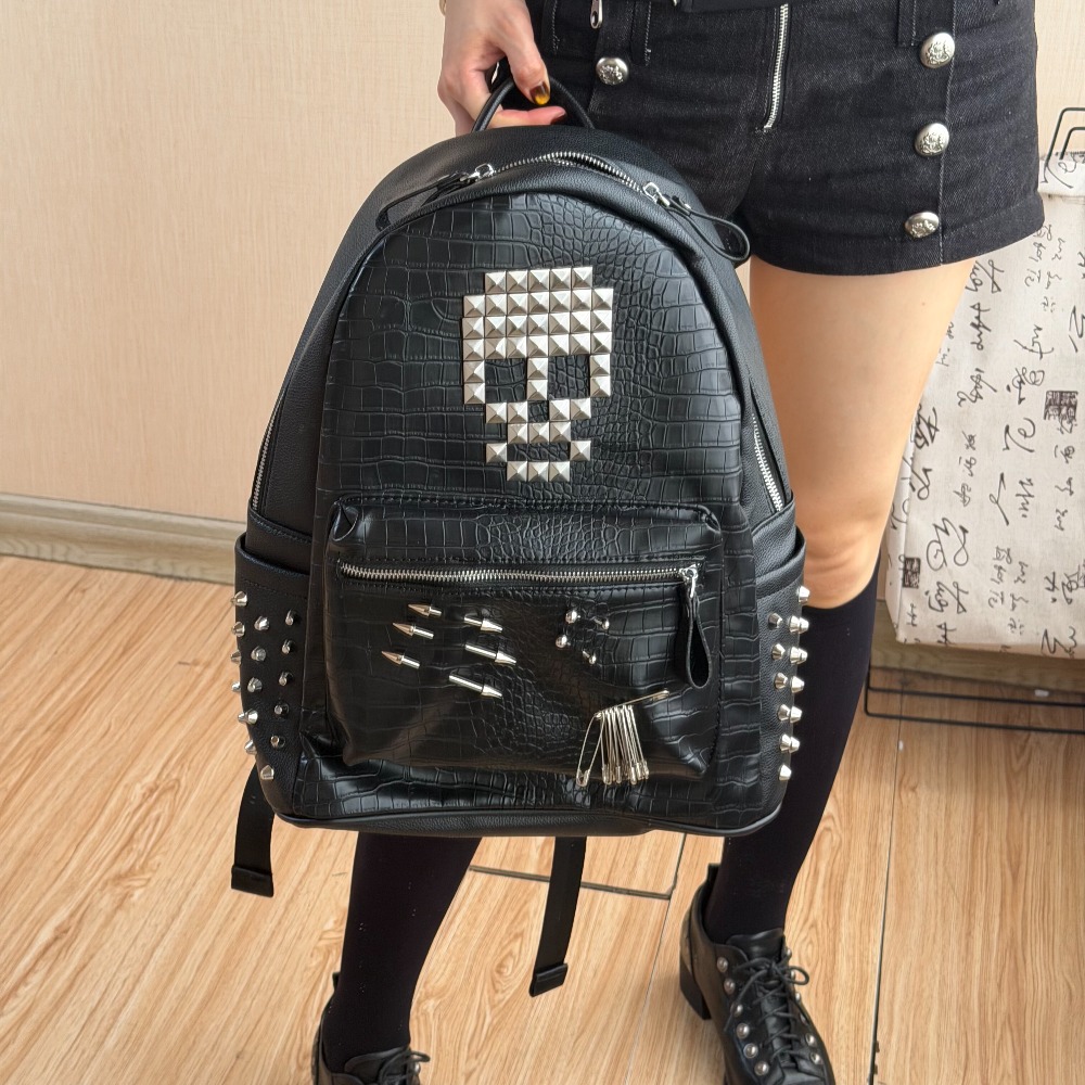 Original Black Crocodile Patte - Fashion Backpack Women incelemesi ve fiyatı